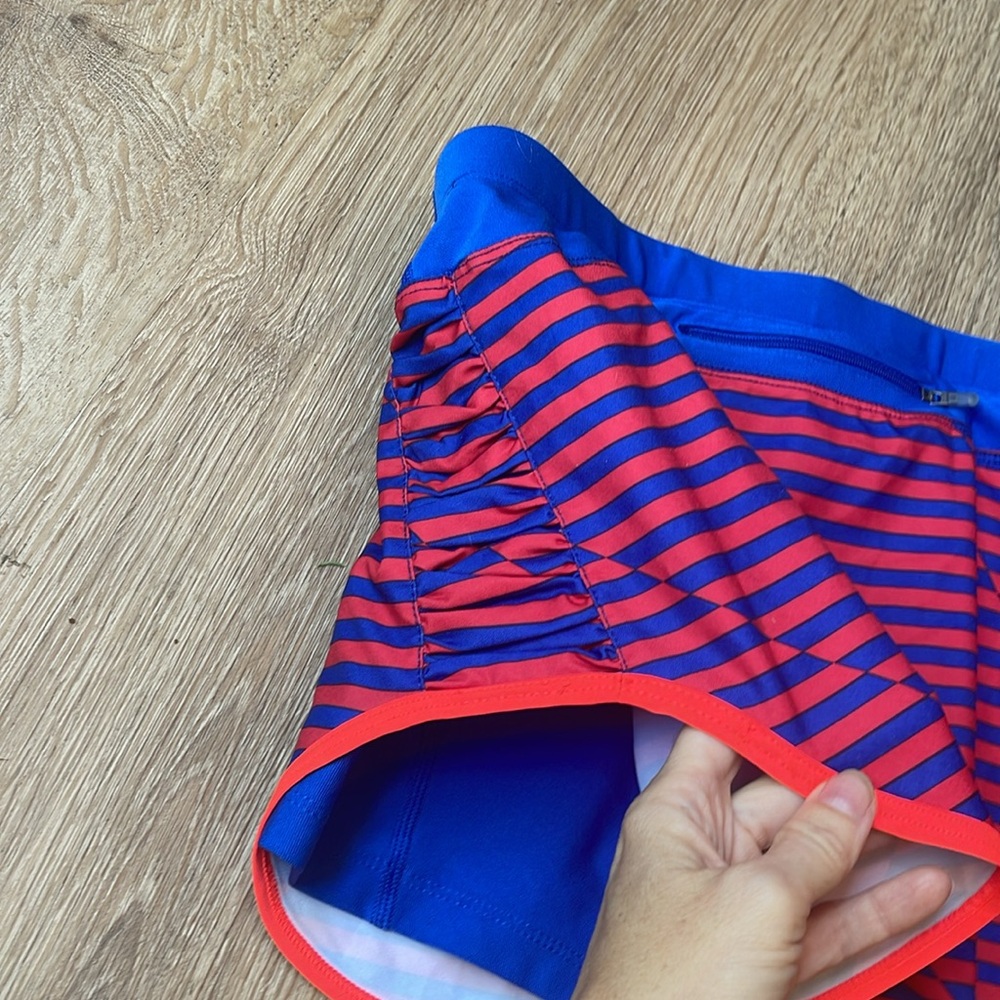 Nike small skort like new blue red strips workout fitness skirt shorts - Picture 7 of 11